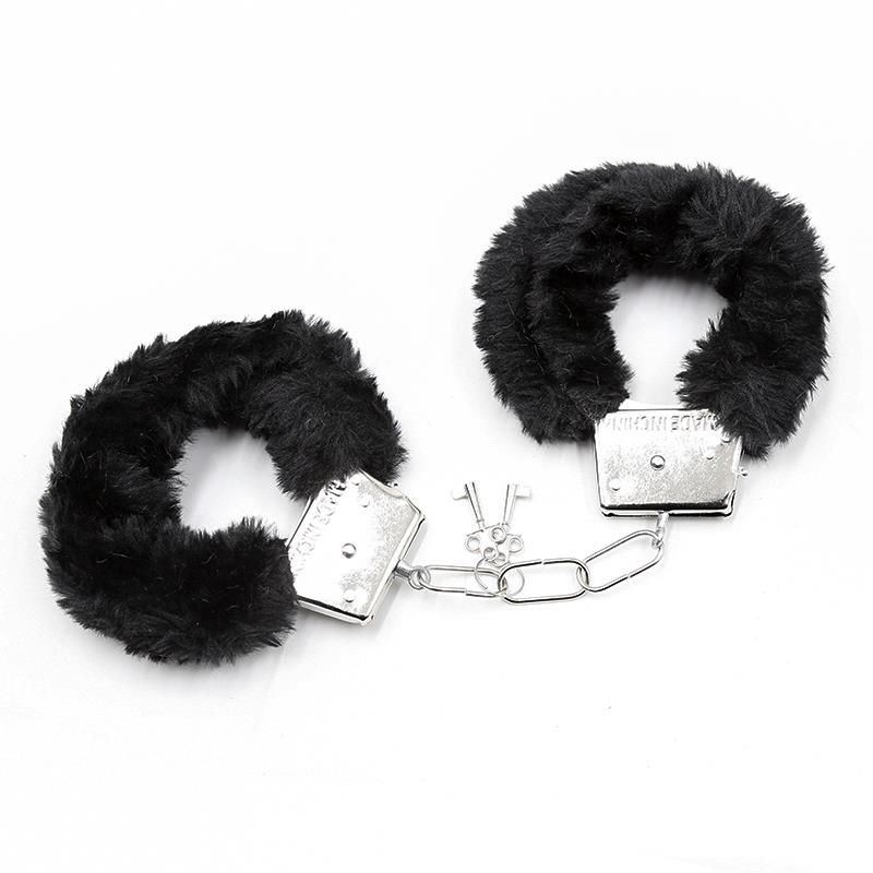 Furry Metal Handcuffs Black - Image 3